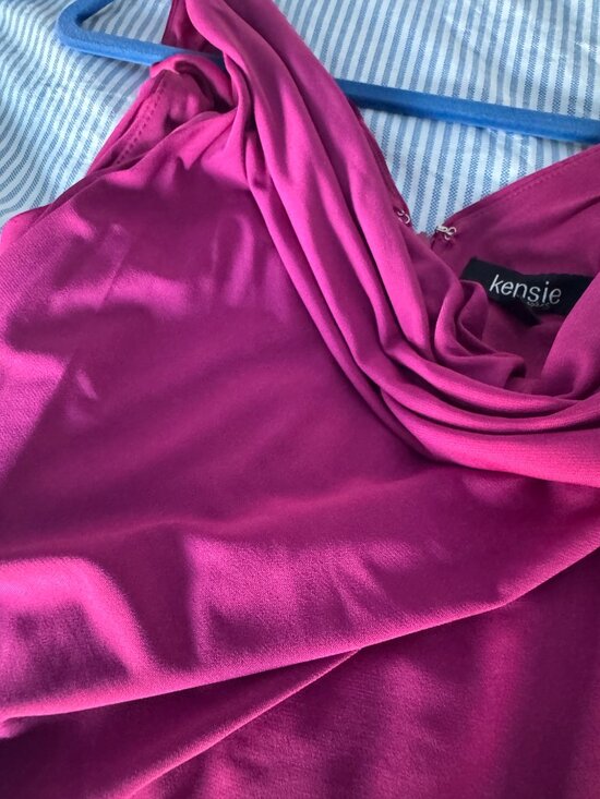 NWT Kensie Fuchsia Pink Draped Midi Dress Cowl Neck Ruched Size 10 - Picture 8 of 9